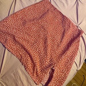 Pink with white dots, Medium size skirt, never worn
